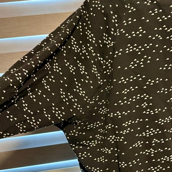 Adidas Black Woman'sSportswear Winners Badge of Sport Crew Sweatshirt Size L - Picture 7 of 16